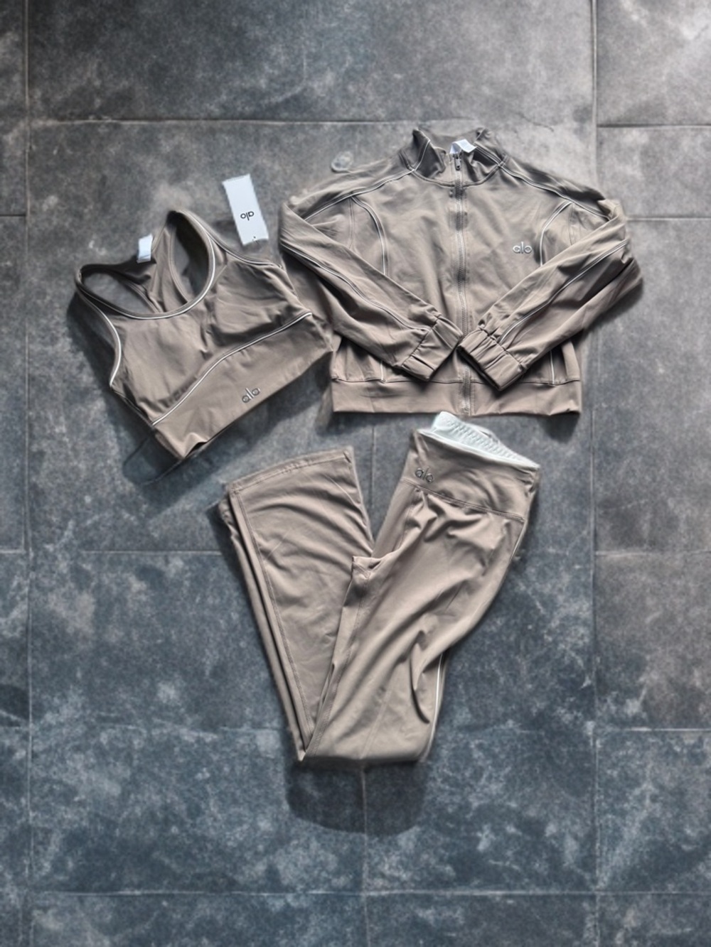 Cropped Zip Jacket, Sports Bra & Leggings Set - Taupe